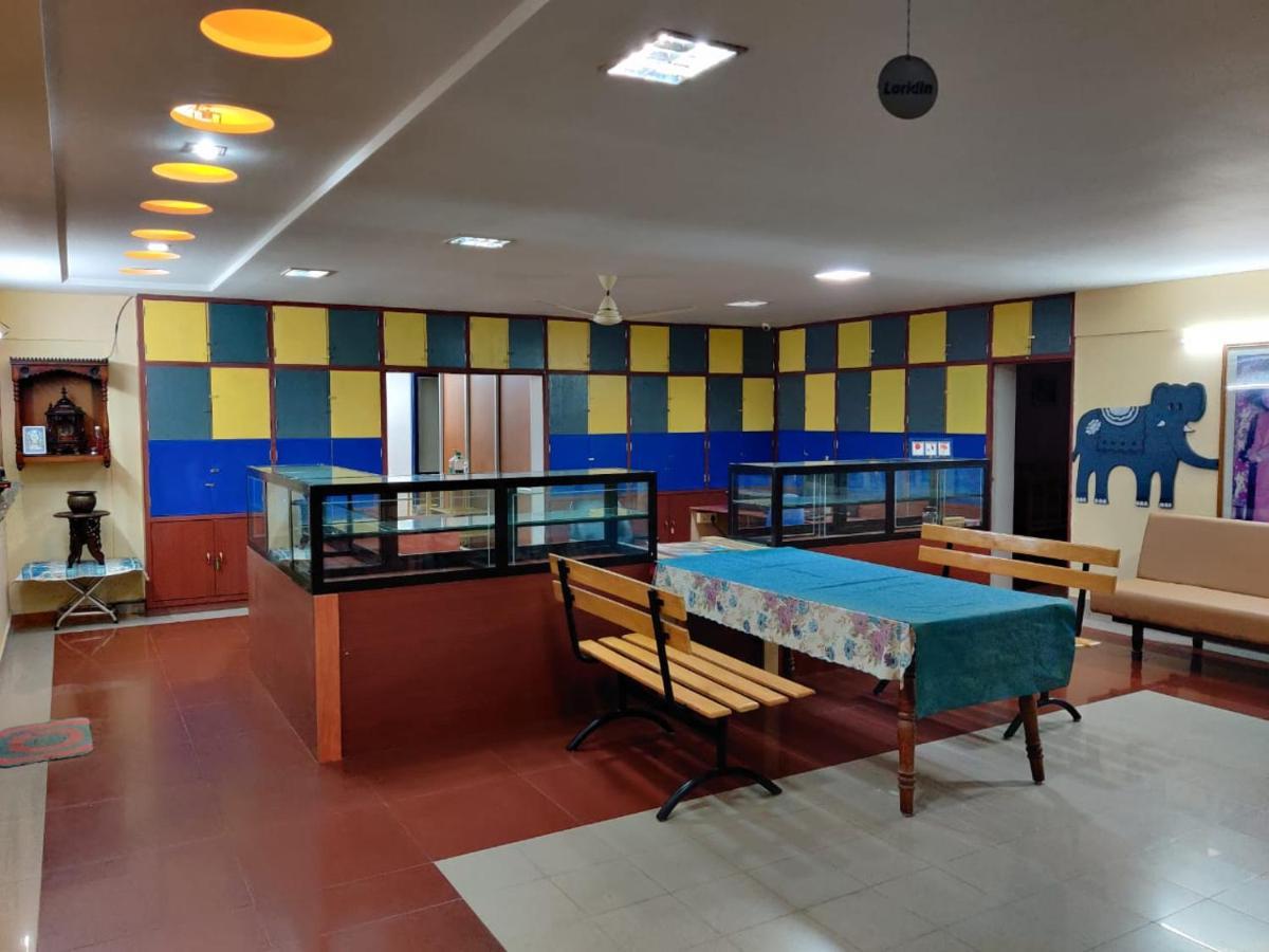 Bedspace Living Udupi Bagian luar foto